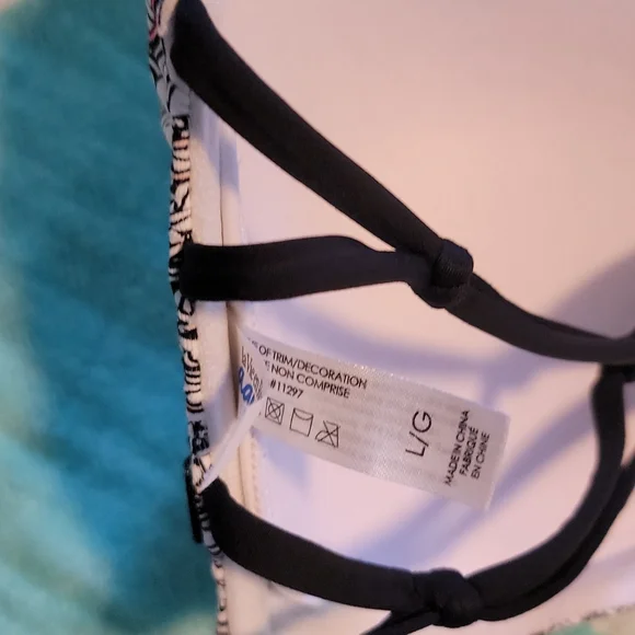 Bathing suit - Picture 3 of 4